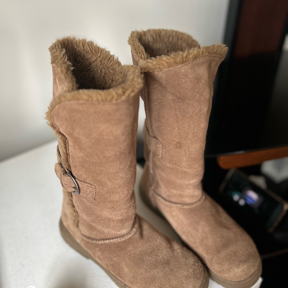 Cozy Tan Suede Boots melrose ave 7